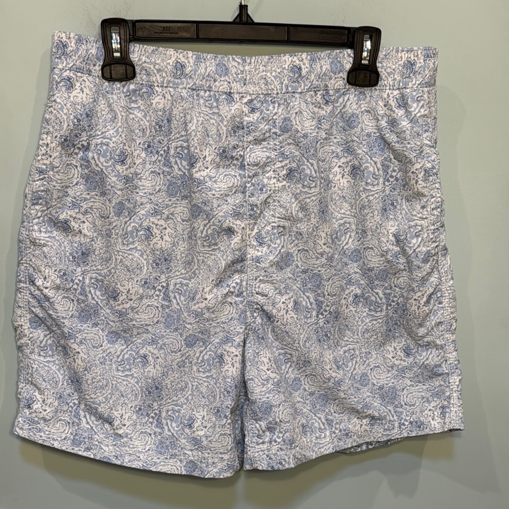 Cremieux blue and white floral paisley swim shorts Size M